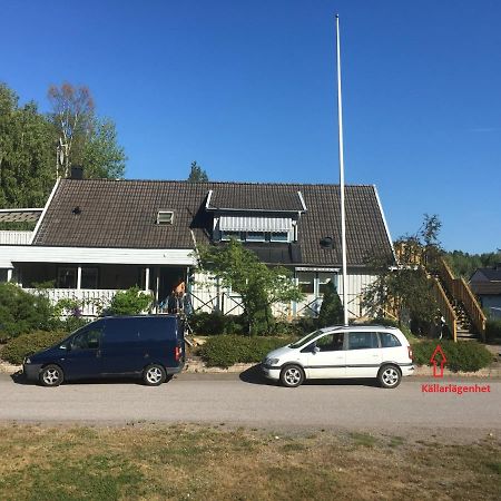 Kaellarlaegenhet Centrumvaegen Gusum 外观 照片